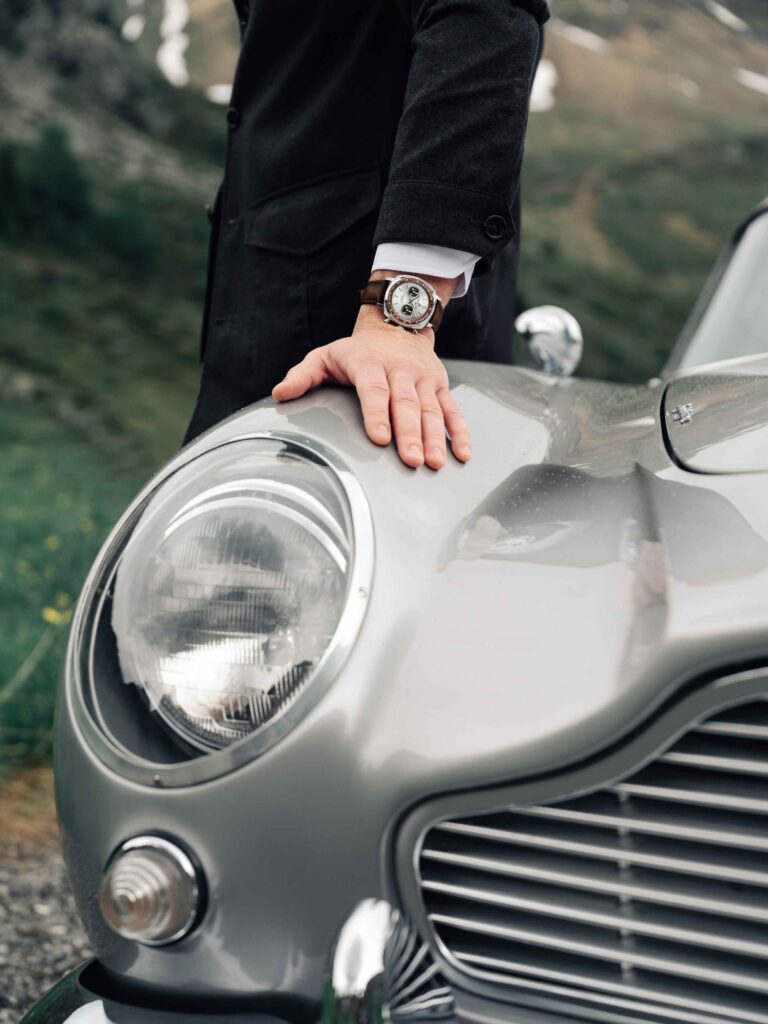 Breitling Top Time B01 Chronograph 41 Tribute to Aston Martin DB5